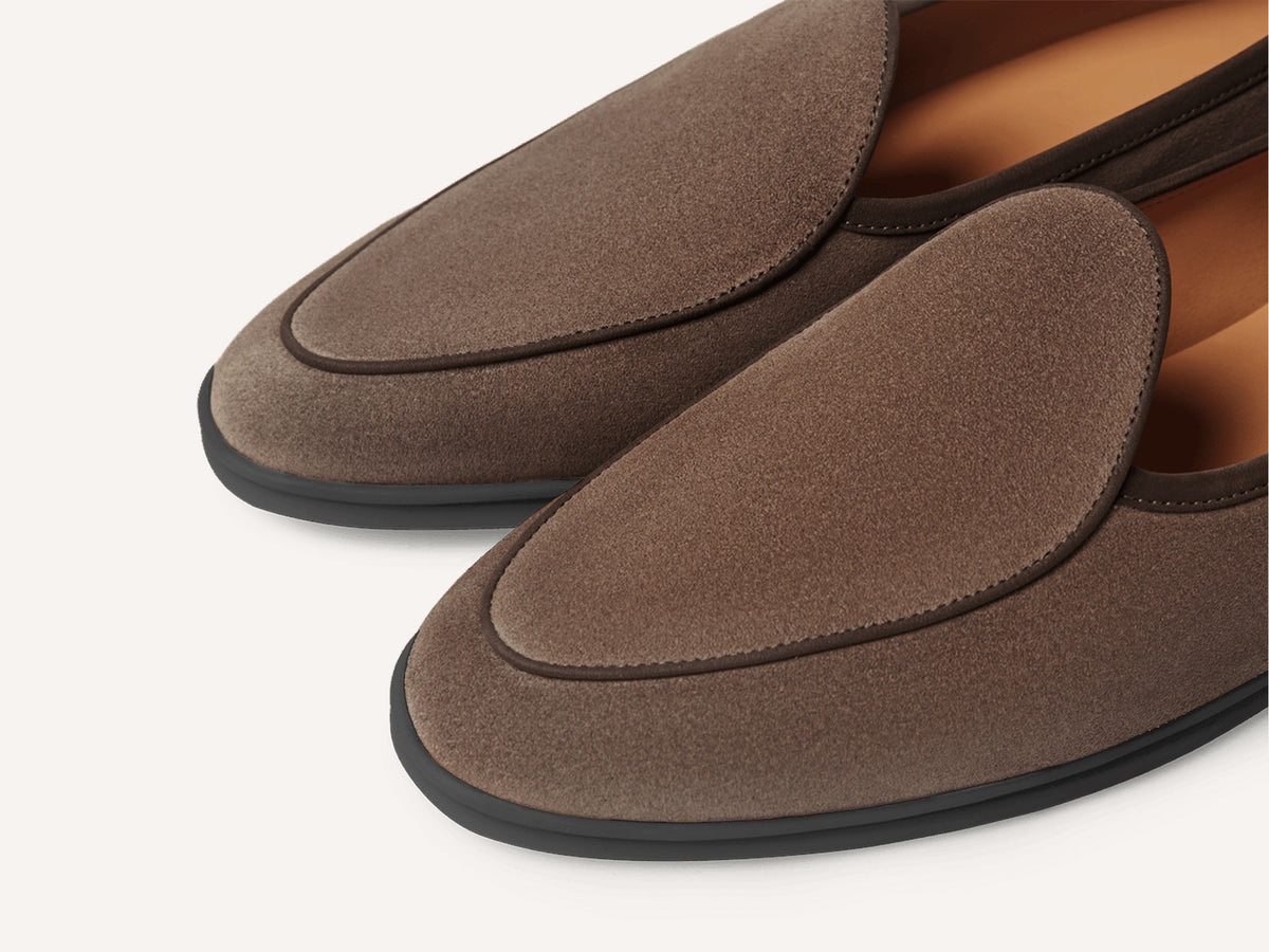Stride Loafers in Deep Taupe Glove Suede Dark Sole