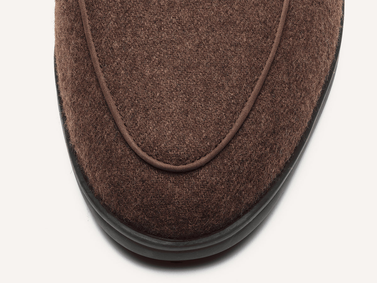 Stride Loafers in Smoked Brown Flannel with Shearling Lining