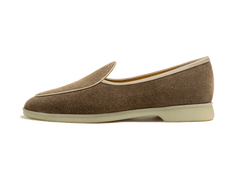 Stride Loafers in Greige Suede Natural Sole
