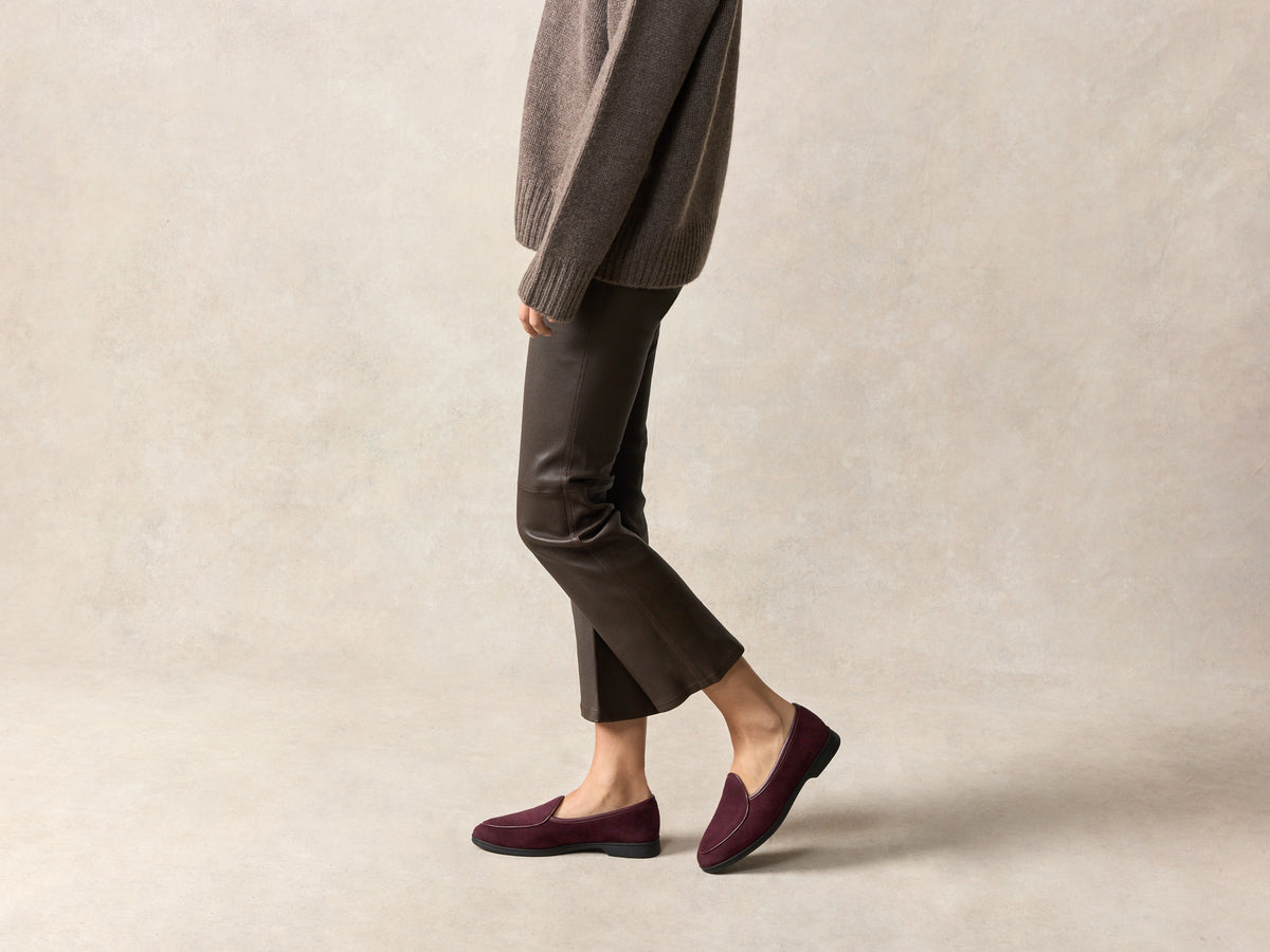 Stride Loafers in Sultan Suede Dark Sole