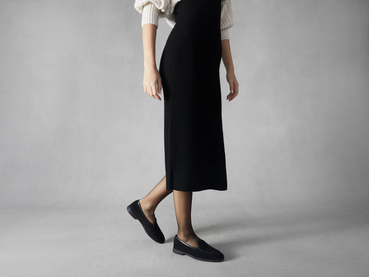 Stride Loafers in Black Glove Suede Dark Sole