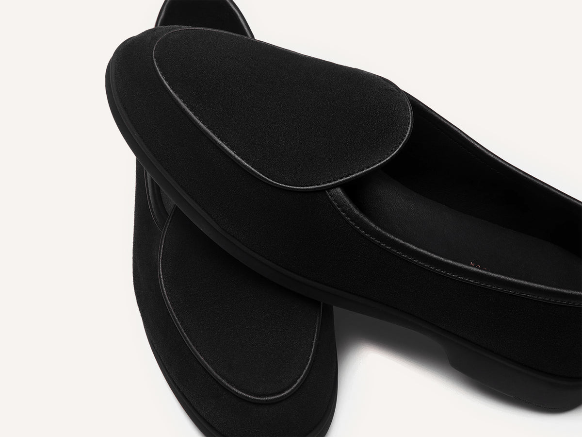 Stride Loafers in Black Glove Suede Dark Sole