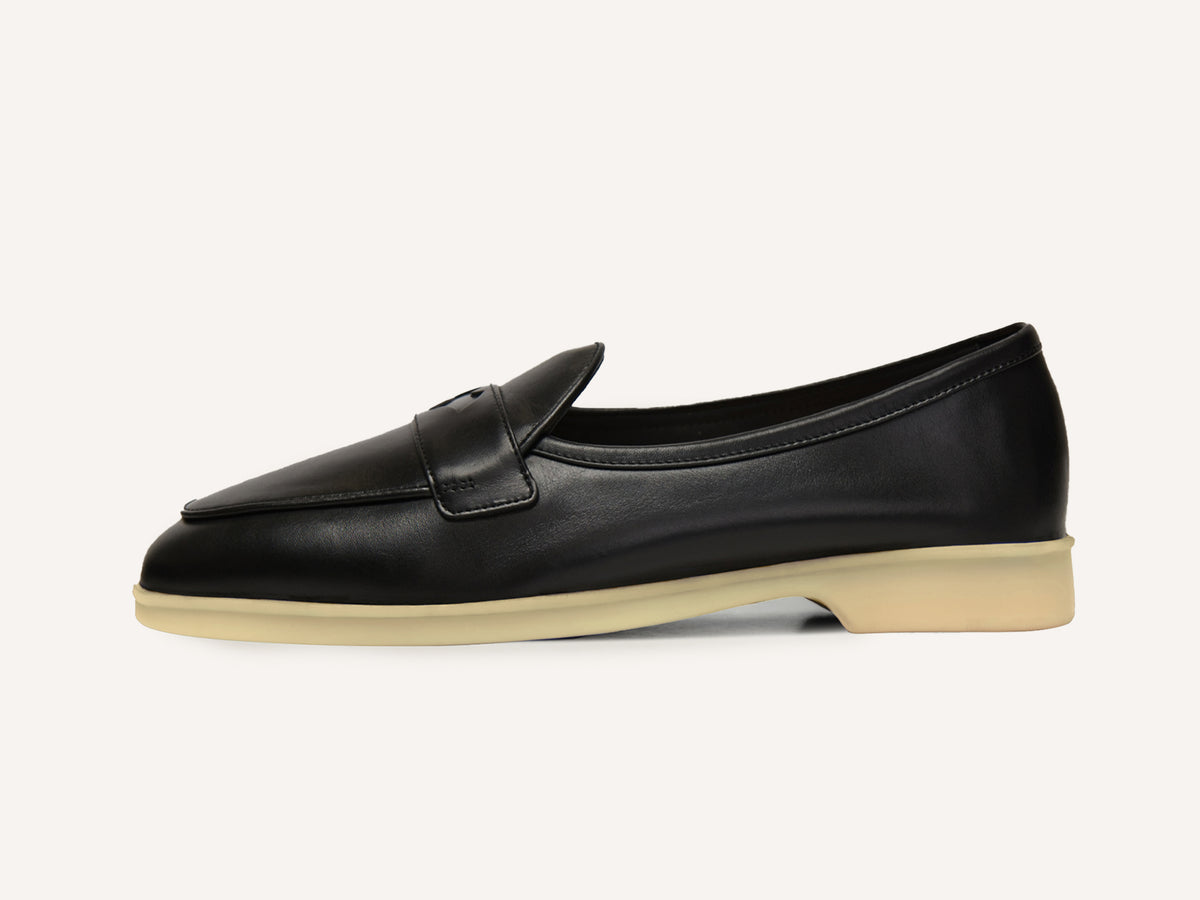 Stride Penny Loafers in Black Milled Calf Natural Sole