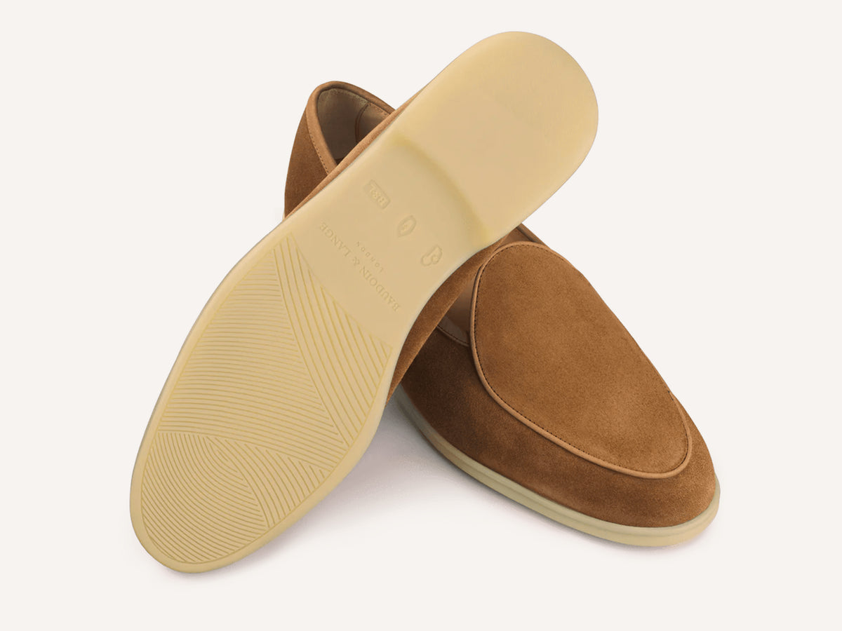 Stride Loafers in Earth Glove Suede Natural Sole