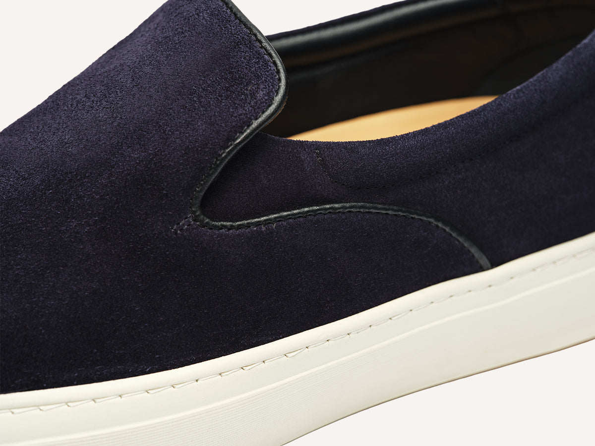 Beat Trainer in Midnight Navy Suede Natural Sole