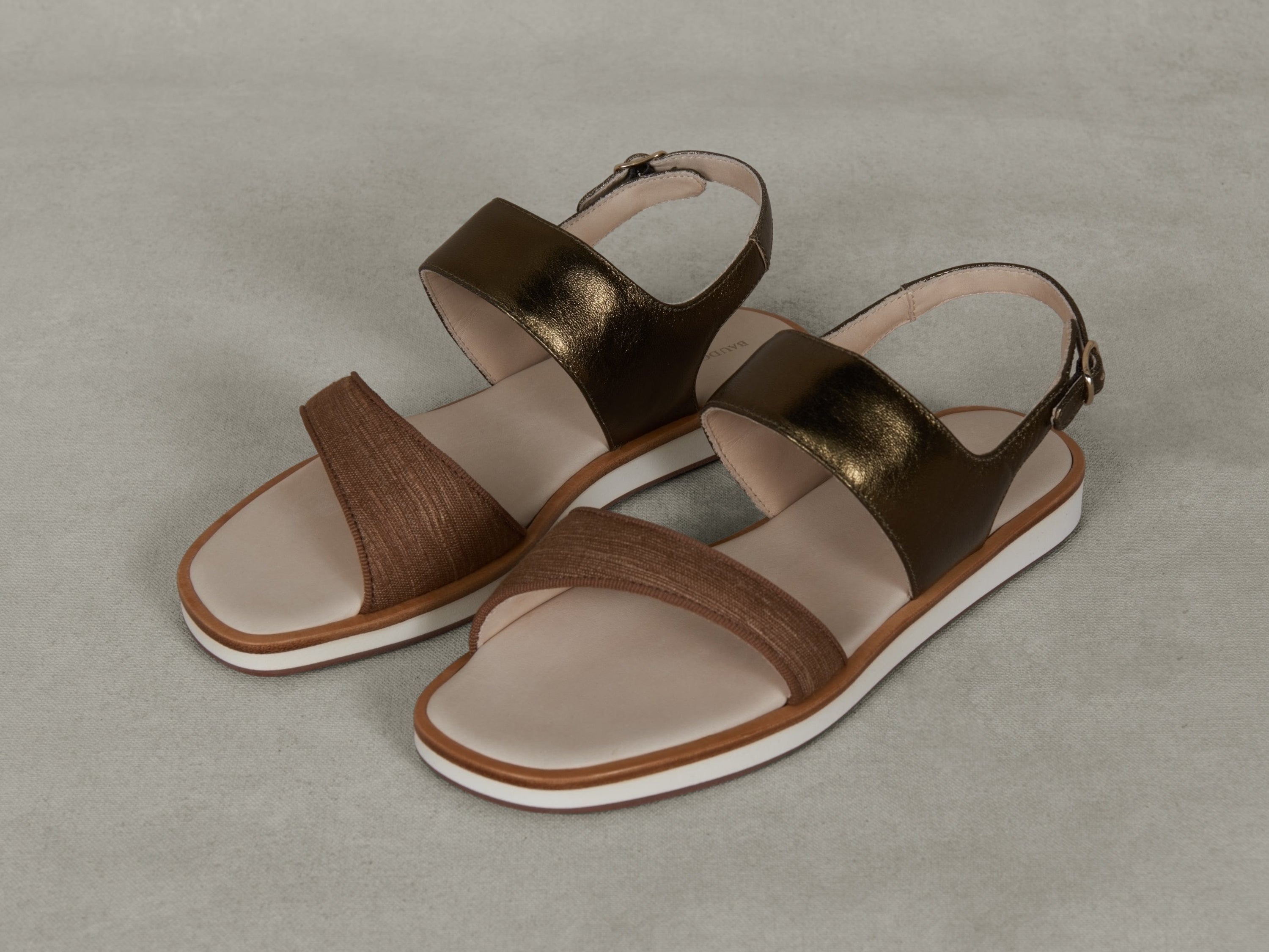 Nuage Sandal in Sirocco Silk and Metal Nappa