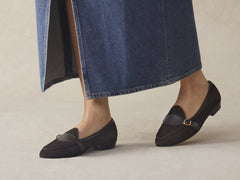 Sagan Classic Buckle in Lusitanias Dark Brown Asteria Suede