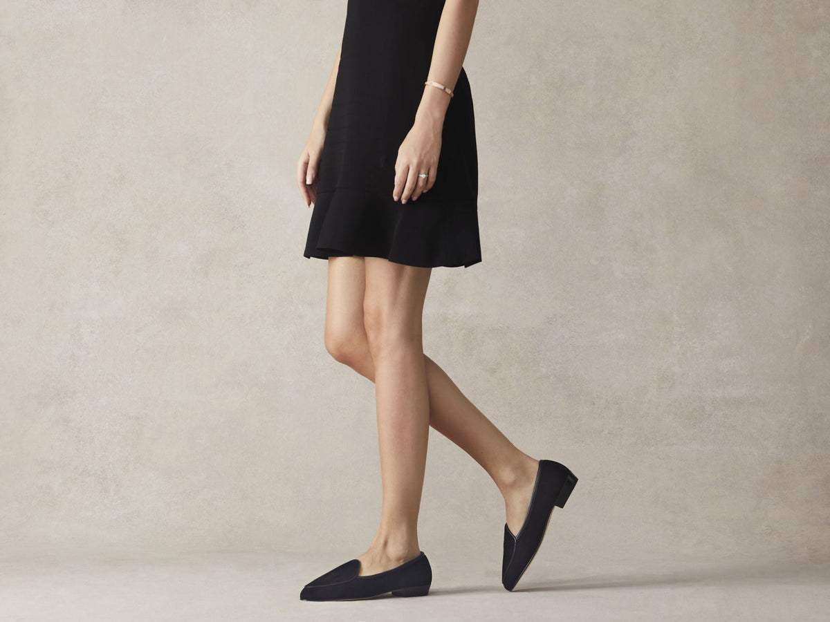 Sagan Classic Loafers in Obsidian Black Asteria Suede