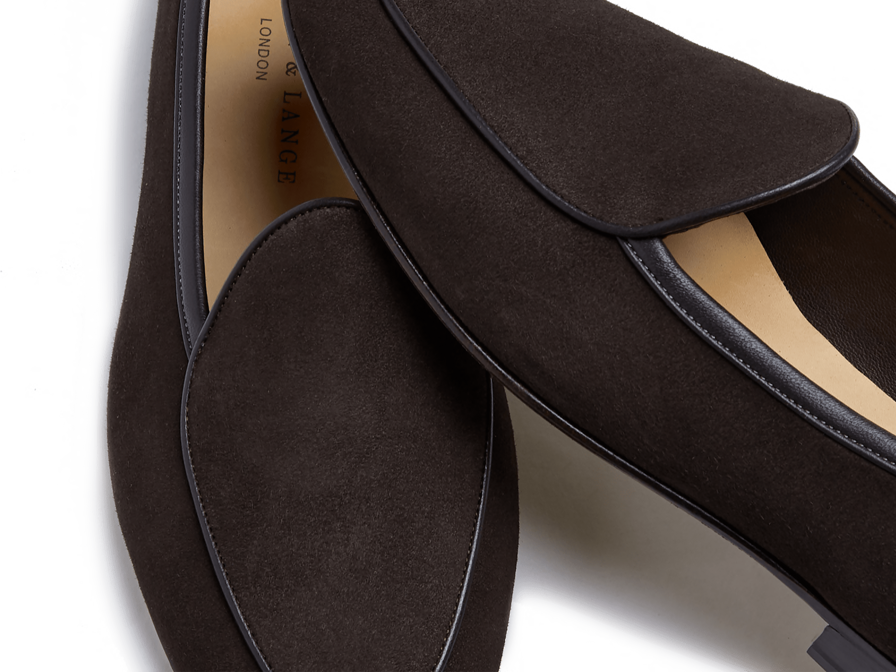 Sagan Classic Loafers in Lusitanias Dark Brown Asteria Suede