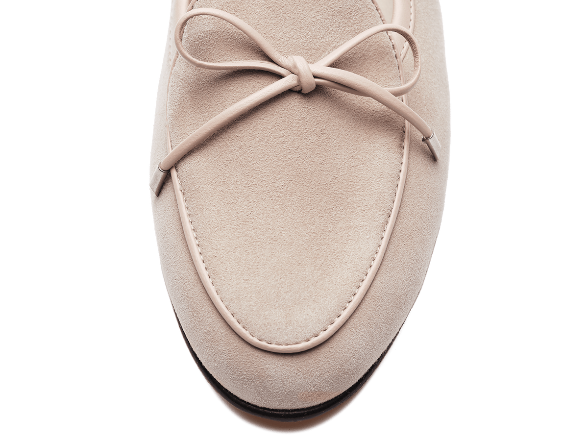 Sagan String Charm in Albâtre Asteria Suede
