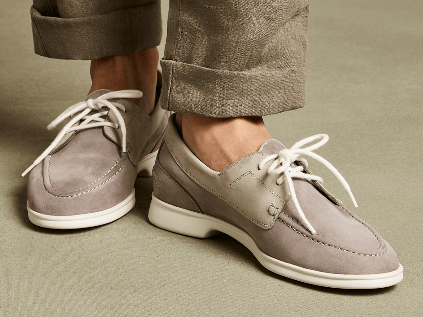 Decks in Galet Grey Nubuck White Sole