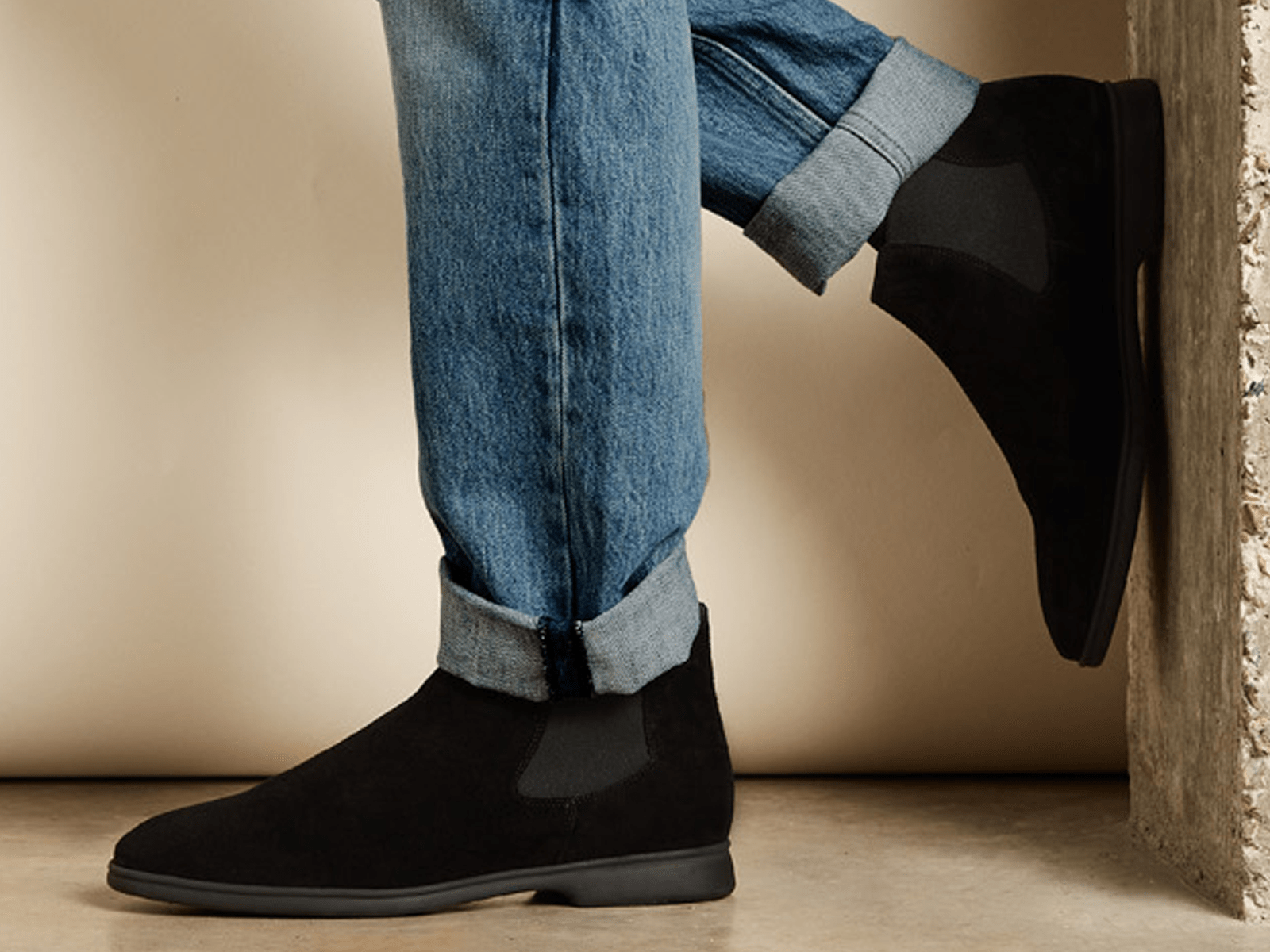 Rover Boots in Black Glove Suede Dark Sole