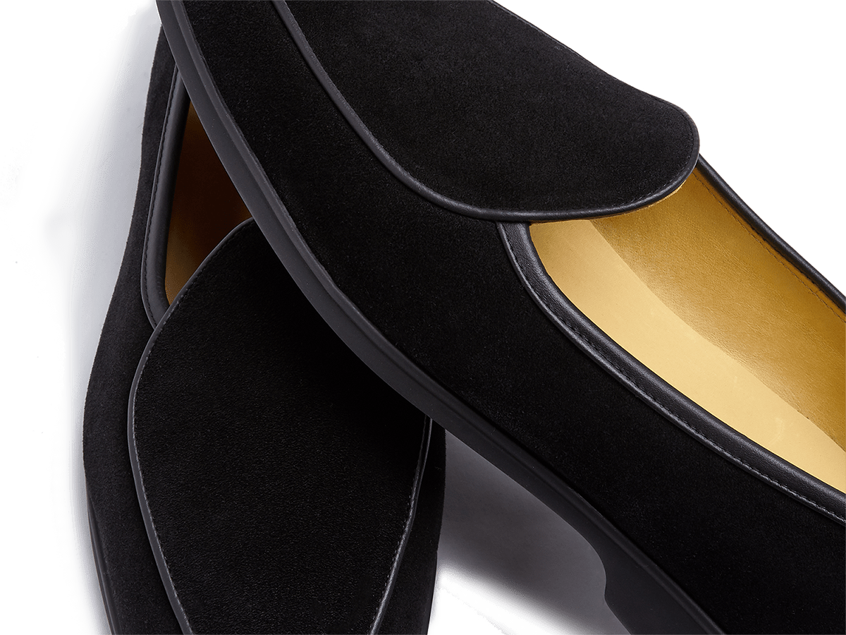 Stride Loafers in Black Glove Suede Dark Sole
