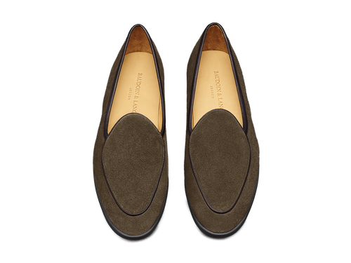 Stride Loafers in Greige Suede Dark Sole
